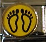 Gele baby voetjes