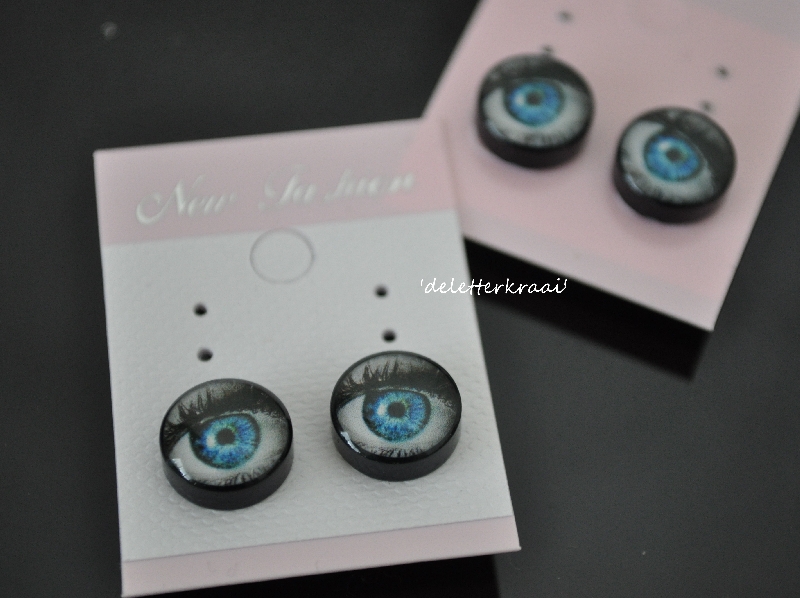 9 mm blauwe ogen (voor-en achterkant hetzelfde) magnetische oorbellen BV voor HALLOWEEN/ carnaval